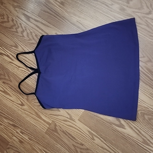 Lucy‎ Racerback top med
